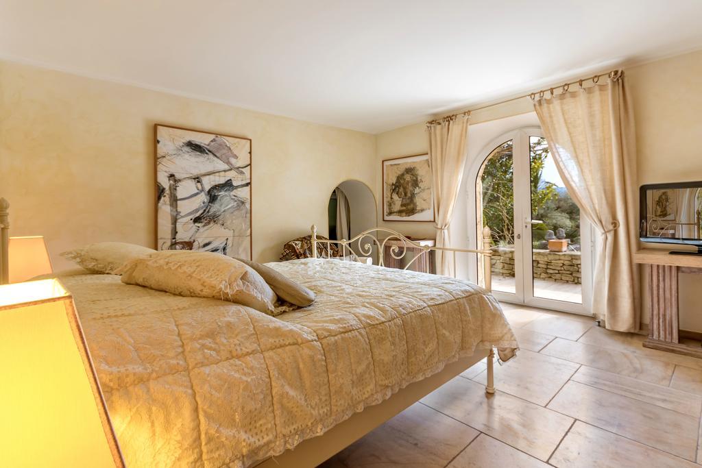 Lou Granos Bed & Breakfast Gordes Dış mekan fotoğraf